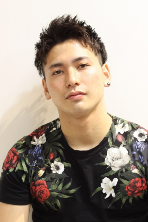 清潔感抜群、黒髪ベリーショート2選 その1