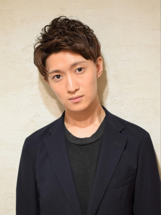 スーツスタイルにあうヘアスタイル3選 その7